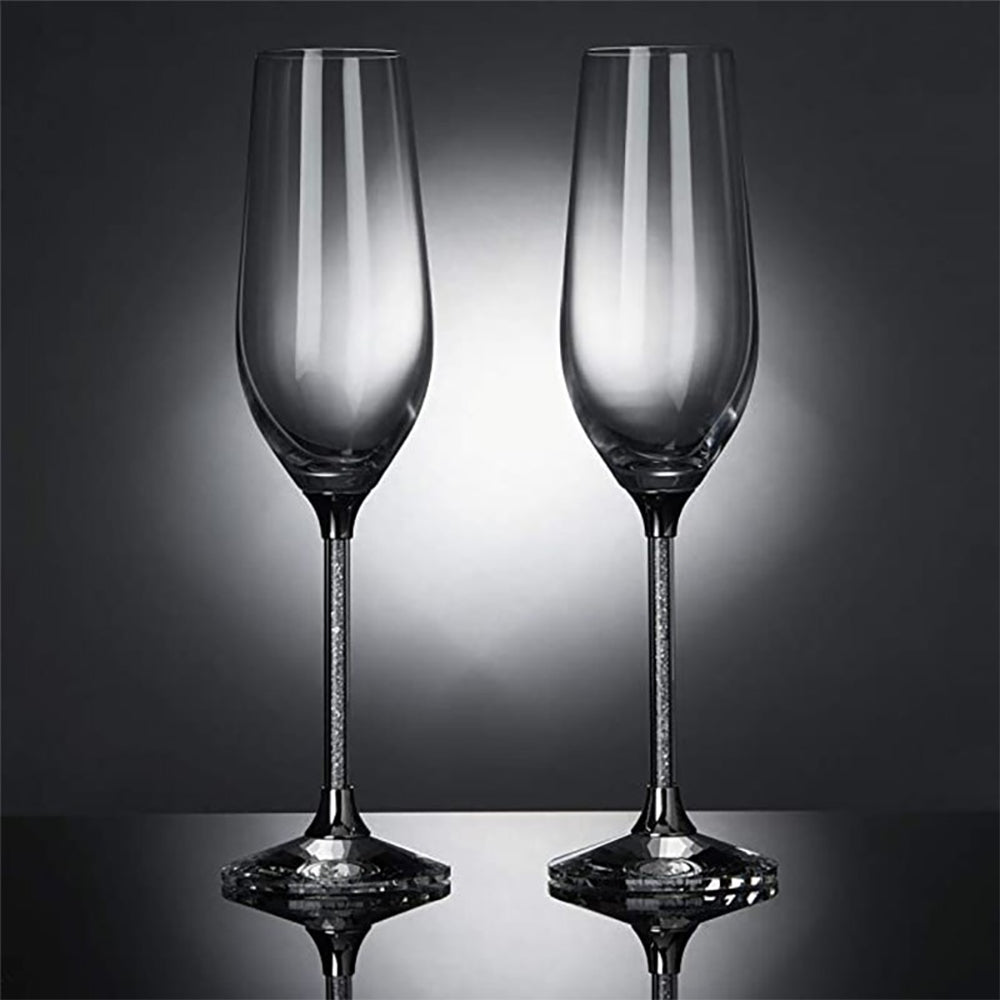champagne-glasses-for-engagement