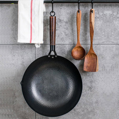 is cast iron good for frying